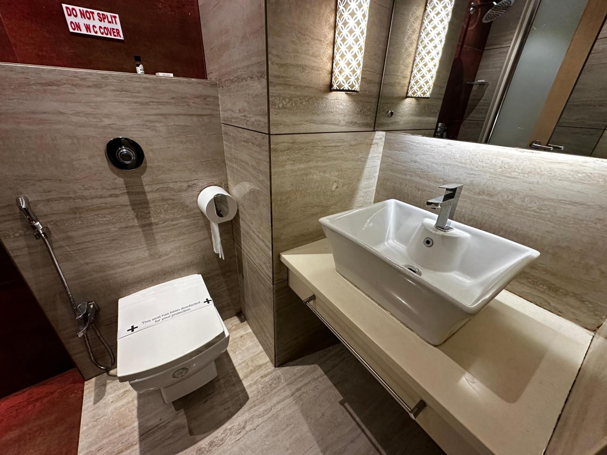 South Coast Hotel Wagle Estate Thane Bagian luar foto