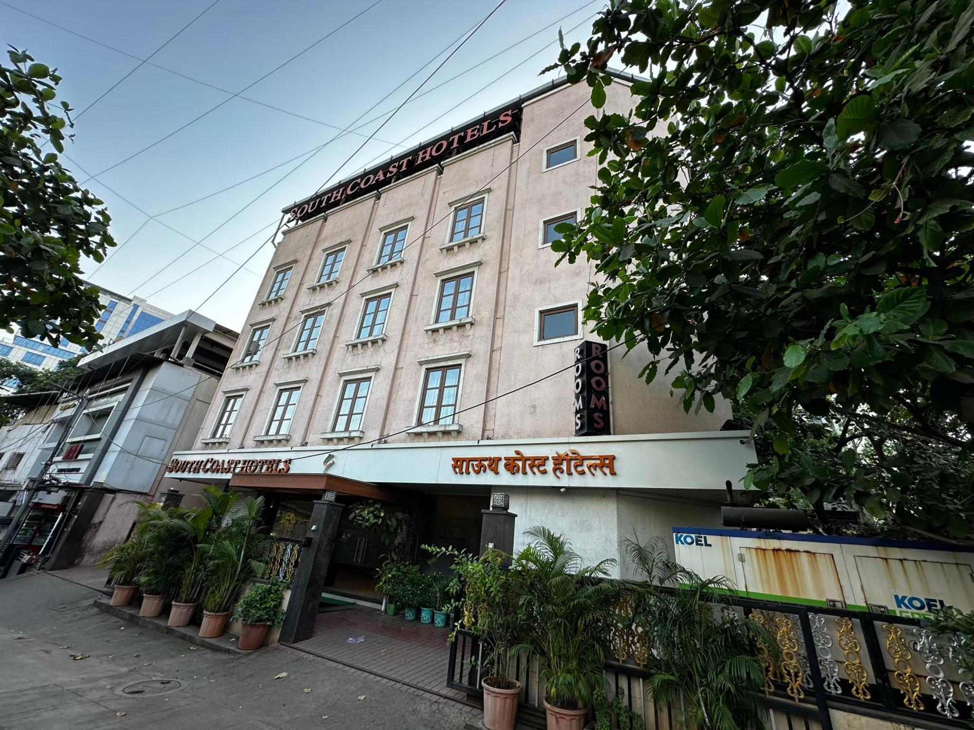 South Coast Hotel Wagle Estate Thane Bagian luar foto